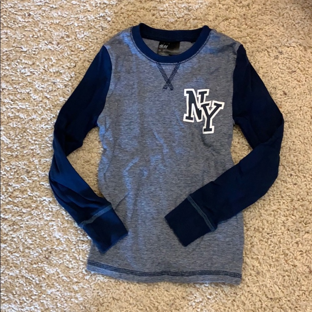 H&M long sleeve tee. Size 6